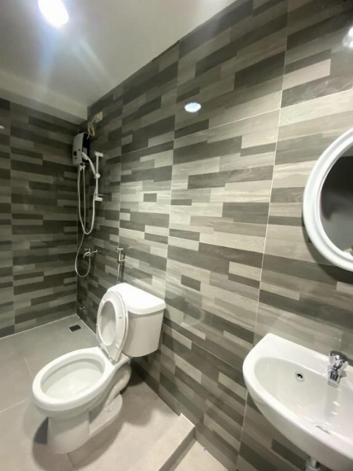 OYO 104 Manila Venetian Hotel image 4